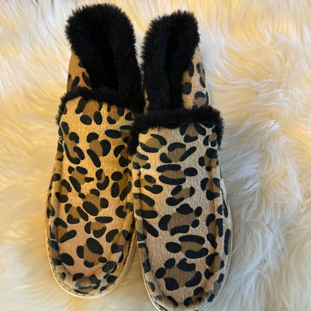 Ocean coast, ladies shoes